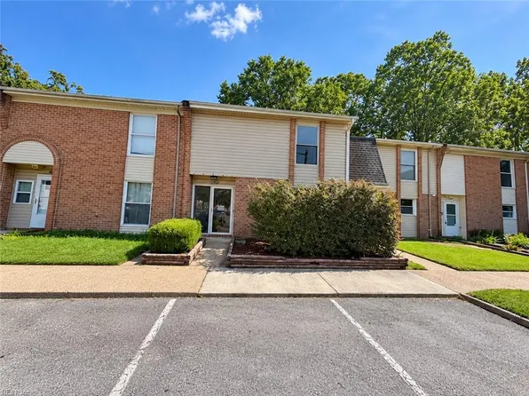 5006 Amboy Ct, Virginia Beach, VA 23462