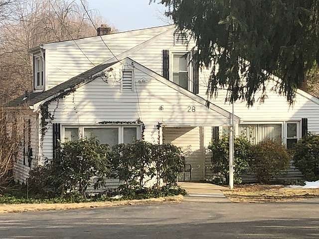 2nd image of 28 Nichols Ave