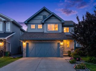 6736 19th Ave SW, Edmonton, AB T6X0L8