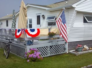 100 Deforest Rd UNIT 411, Montauk, NY 11954