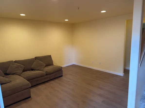 163 W Whitman St APT 1, Leavenworth, WA 98826
