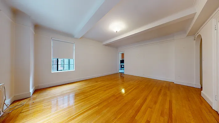 Rented by Bond New York | media 21