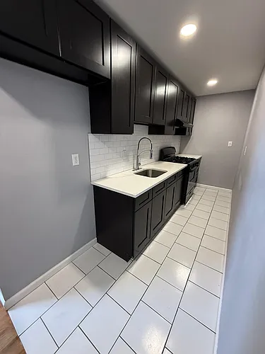 311 Clinton Ave #301 Photo 1
