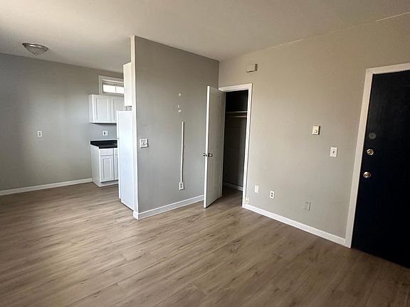 3rd image of 220 Glen Haven Rd #2