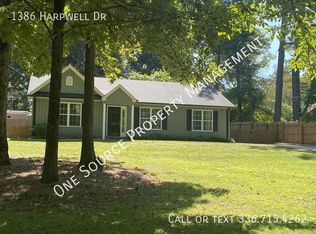1386 Harpwell Dr, Winston Salem, NC 27106