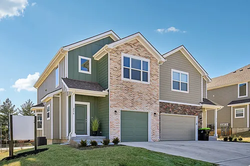 Chapman Ridge Townhomes Photo 1