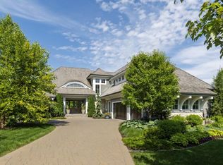 1595 Locust Hills Cir, Wayzata, MN 55391