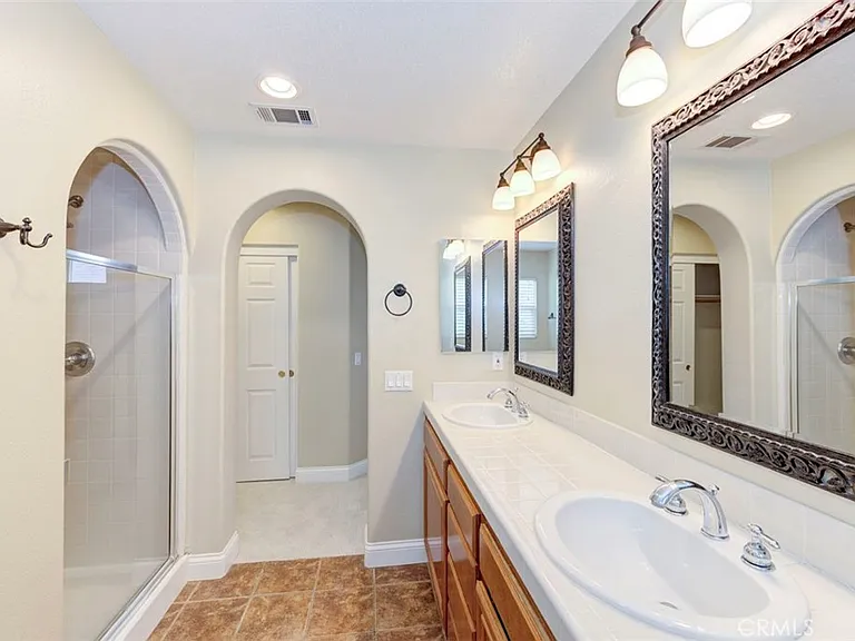 21 Savannah Ln — Photo 25