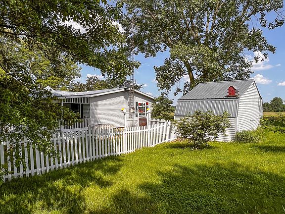 3rd image of 4160 County Road 57