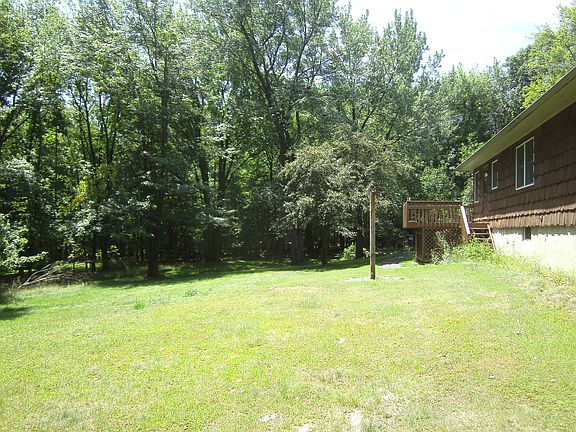 4th image of 12 Fudel Dr