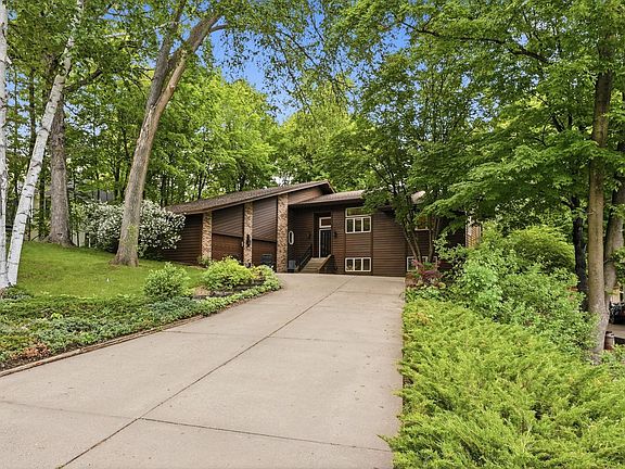 2nd image of 709 Northwood Dr