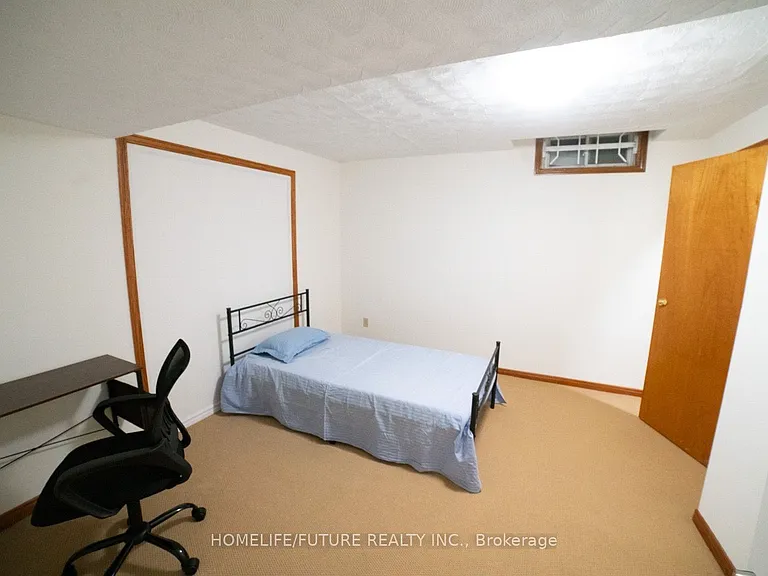 20 Gaslight Cres #BASEMENT — Photo 4
