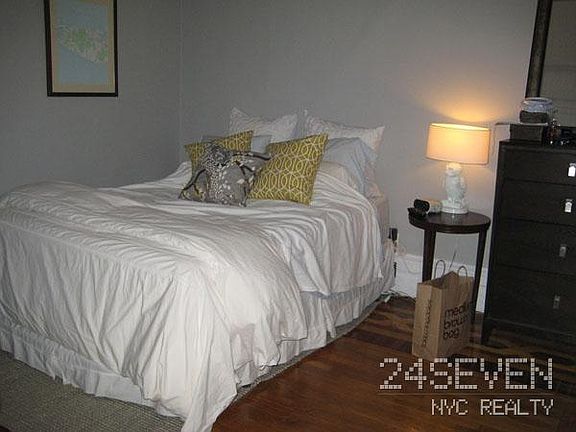 2nd image of 101 W 85th St APT 2-6
