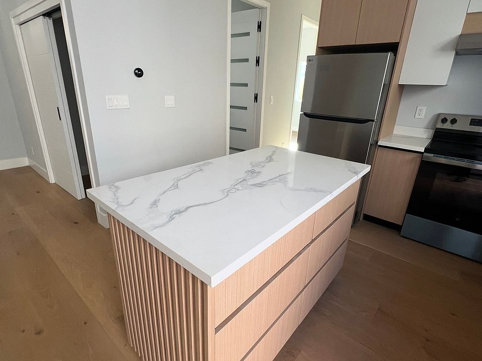 1st image of 18630 Crabtree Ave #2
