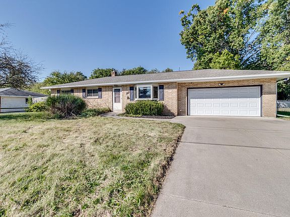 2nd image of 172 Eisenhower Dr