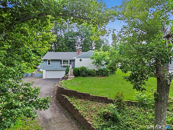 3rd image of 1192 Paradise Avenue