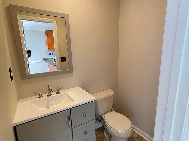 2345 Vineyard Dr #E-4 — Photo 10