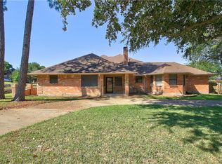 2845 S Country Club Rd, Garland, TX 75043