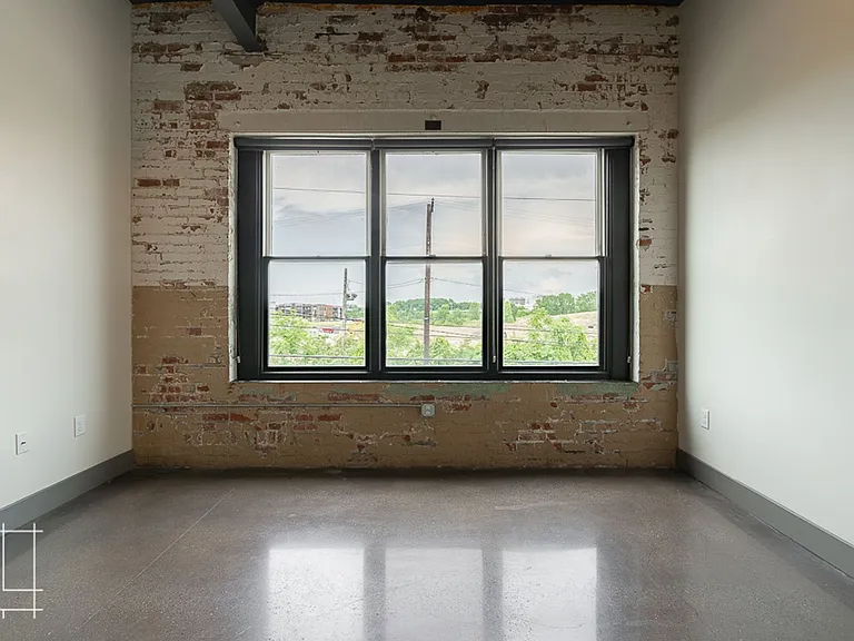 Wonder Bread Lofts — Photo 80