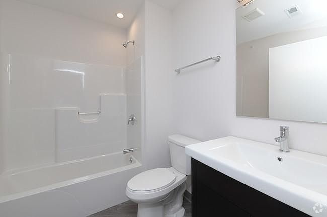 2nd image of 3 Mansfield Ave #2R