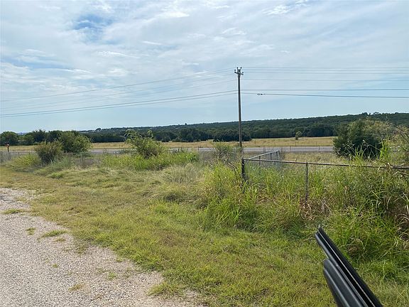 3rd image of 2535 Huddleston Rd