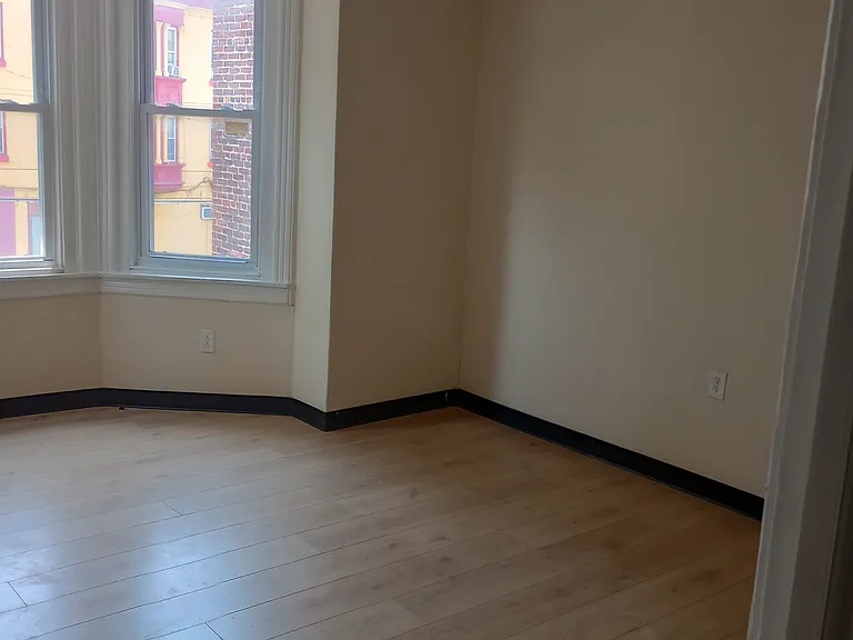 6247 Haverford Ave — Photo 12