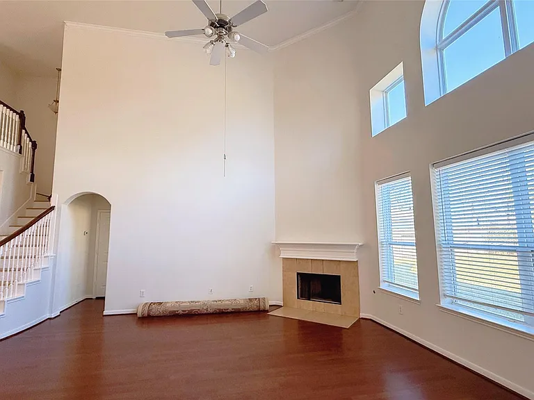 8610 Rising Oak Ln — Photo 22