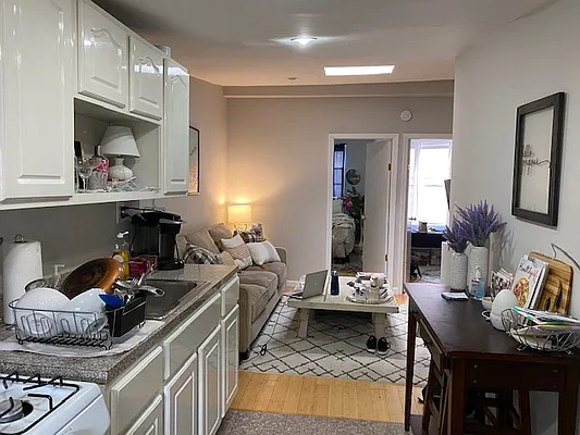 Rented by Friedman Roth Realty | media 20