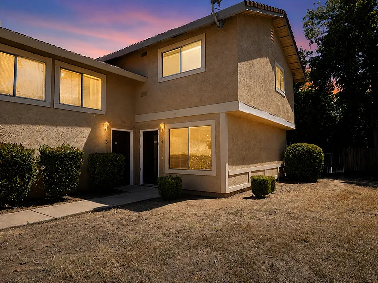 3620 Hallelujah Ct #4 — Photo 10