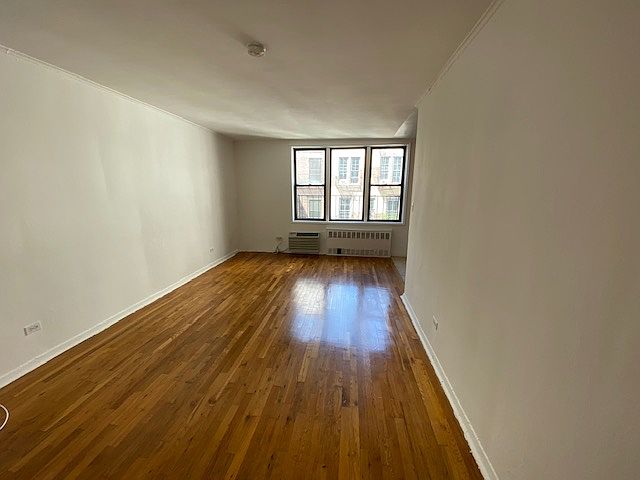 1st image of 27 E 13th St APT 7M