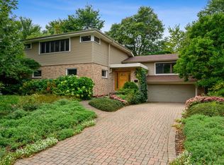 2720 Princeton Ave, Evanston, IL 60201