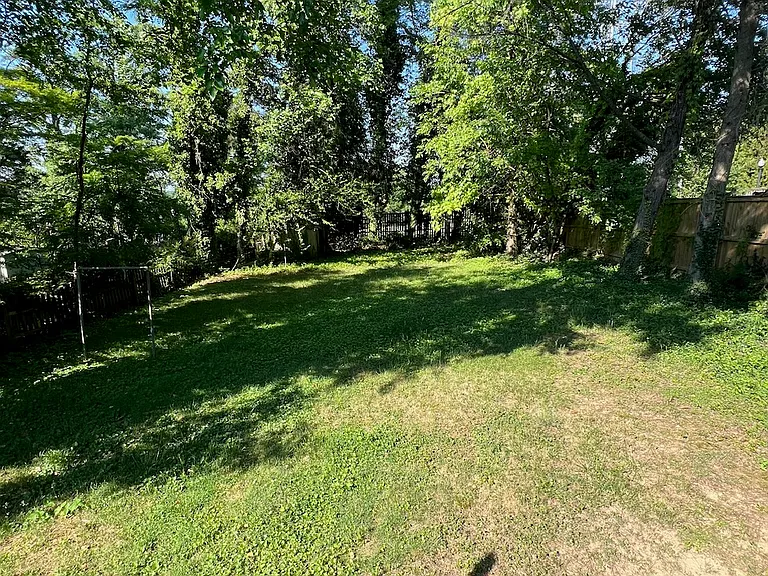 2241 N Harrison St — Photo 3