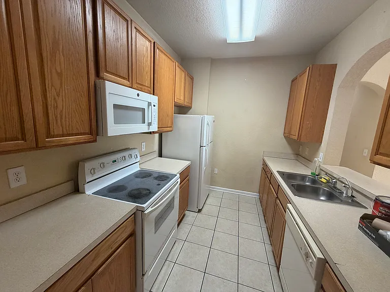 6335 Contessa Dr #204 — Photo 3