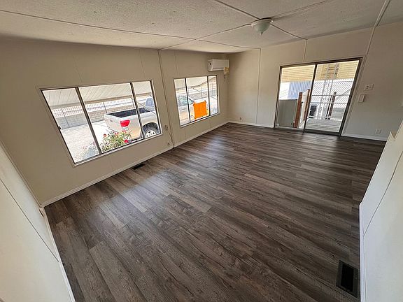 3rd image of 1895 W Devonshire Ave Space 144