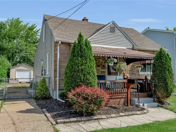 34 Clover Pl, Cheektowaga, NY 14225