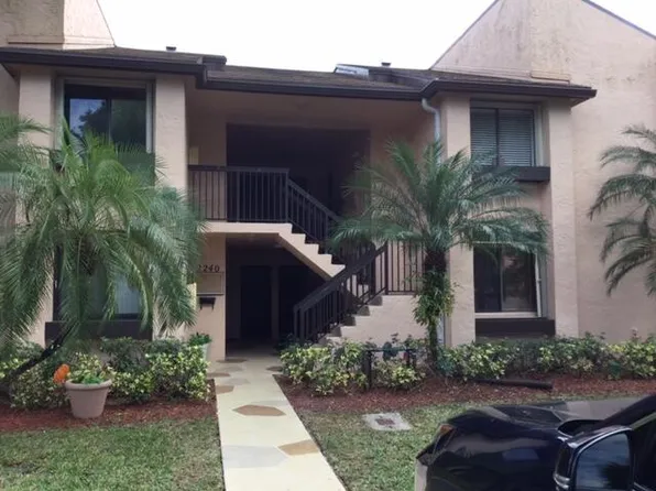 2240 SW 92nd Terrace #2402, Davie, FL 33324