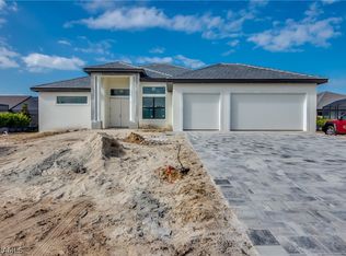 4424 SW 18th Place Cpe, Coral, FL 33914