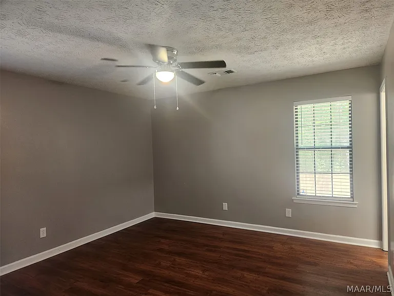 1214 Camellia Woods Ct — Photo 27