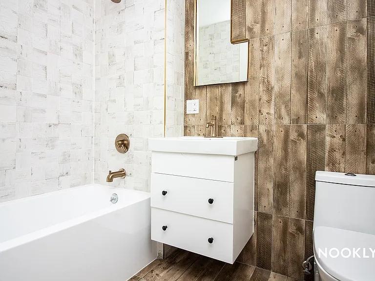 199 Stockholm St #1B — Photo 9