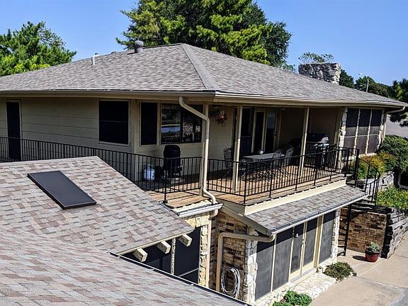 2nd image of 8809 Sandcastle Ct