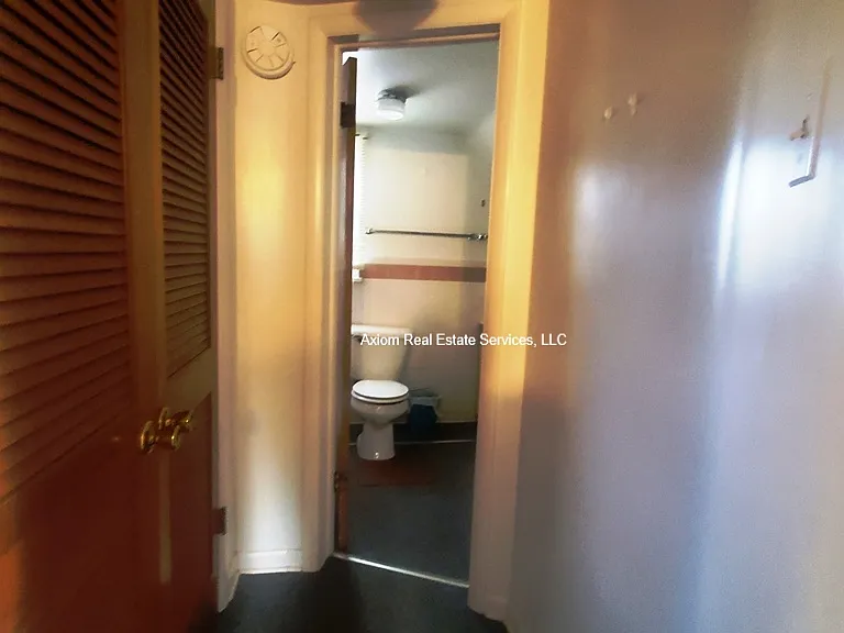 307 S 8th St #3 — Photo 6