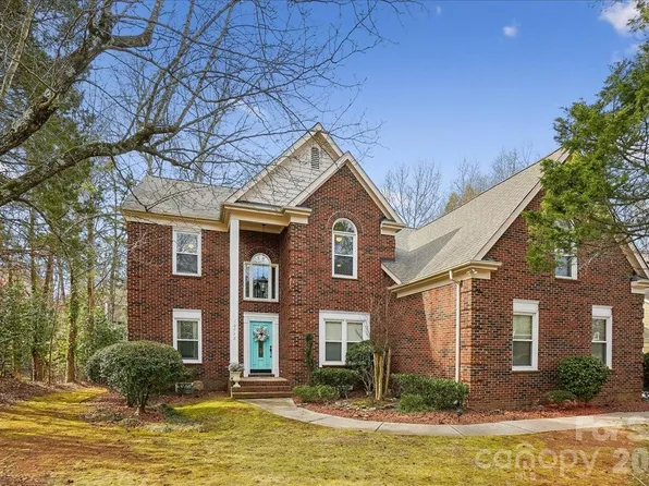 10442 Breamore Dr, Charlotte, NC 28270