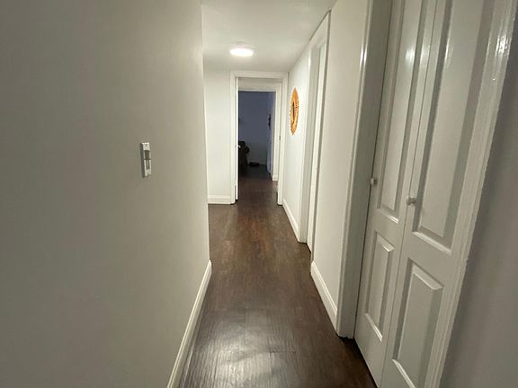 5th image of 500 Banyon Tree Cir