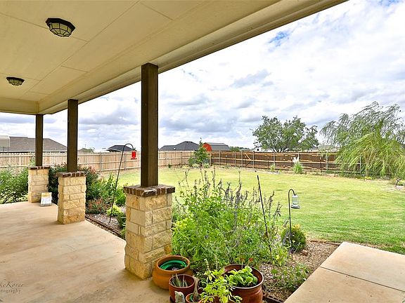 5th image of 113 Foxtrot Ln