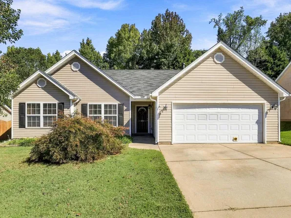 105 Sturgeon Bay Dr, Taylors, SC 29687