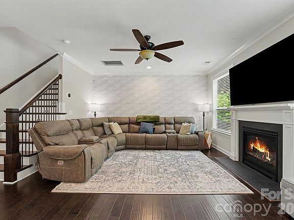 2nd image of 2702 Cheverny Pl