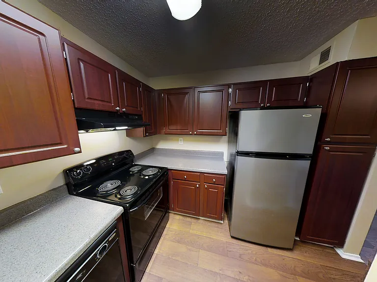 Lakestone — Photo 15