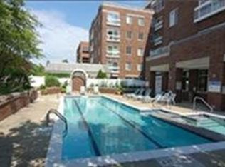 950 Massachusetts Ave APT 2A, Cambridge, MA 02139