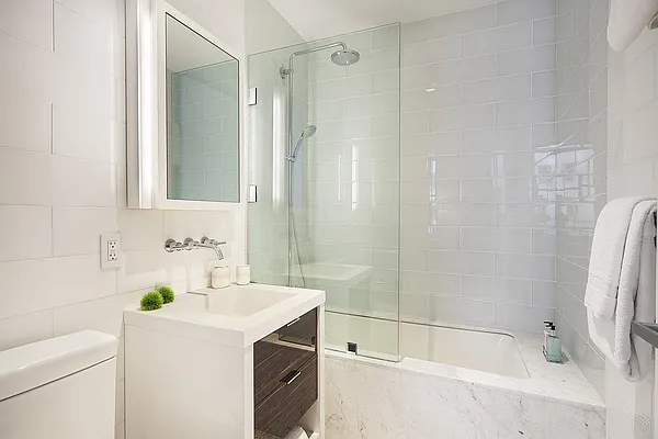 Rented by Halstead Real Estate | media 25