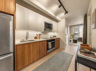 18 India St #332P, Brooklyn, NY 11222